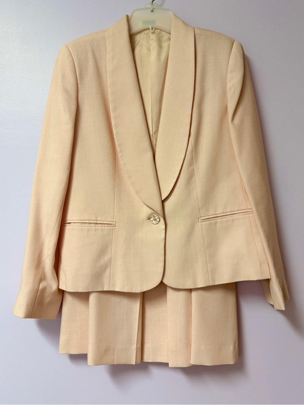 Vintage Gilmor Women’s Peach Skirt Set Blazer and Pleated Skirt